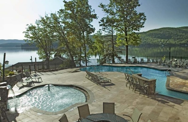 This luxury rental in Lake George makes working for it worth&nbsp;it.