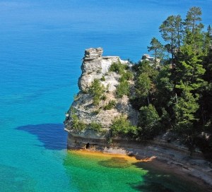 Miners_Castle,_Pictured_Rocks_National_Lakeshore