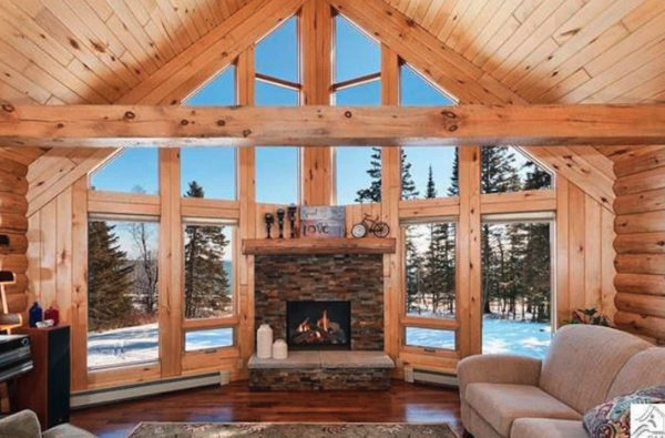 Superior Pine Tree Lodge on Lake Superior! Now on RentMinnesotaCabins.com