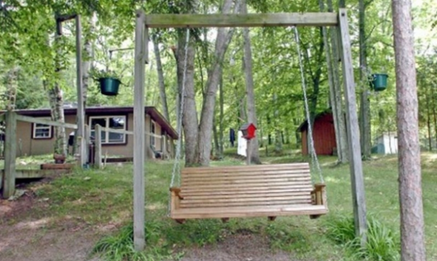 Ford Lake Cottage 2 Celebrates 6th Year on RentMichiganCabins.com and 1,200&nbsp;Inquiries!