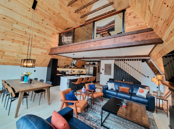 “There’s everywhere else, and then there’s Up North!” Northern Michigan Cabin Manager Celebrates 7 Years on RentMichiganCabins.com.