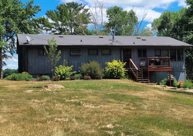 Deerwood Home Near Brainerd, Minnesota, is celebrating its first year of listing on RentMinnesotaCabins.com with an impressive 30&nbsp;inquiries.