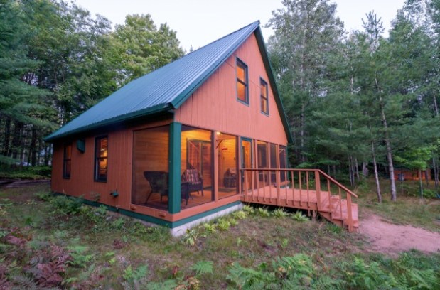 Discover Your Private Retreat: Rustic Acres Lodge in Wetmore, MI on RentMichiganCabins.com