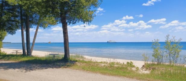 Flip-Flop to Lake Michigan: Firefly Cottages in Sturgeon Bay (Door County). A RentWisconsinCabins.com Booking Partner Since&nbsp;2019!