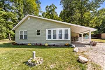 Scott Lakes Properties — Lucky Duck Cottage