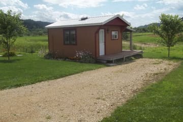 Quiet Valley Cabins — Buck's Cabin