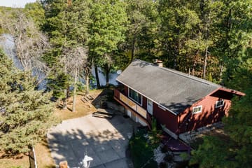 Sand County Vacation Rentals — Fish Tale Cottage