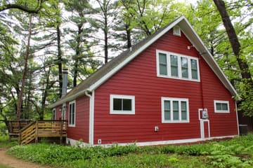 Sand County Vacation Rentals — Lakehaus