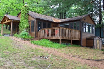 Sand County Vacation Rentals — Vintage Lake Cottage