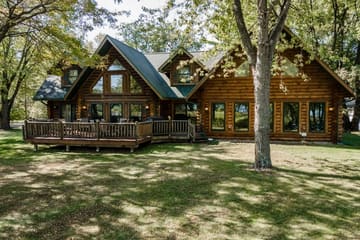 The Cottage Keeper — Eagle Bay