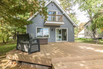 The Cottage Keeper — Camelot Shores