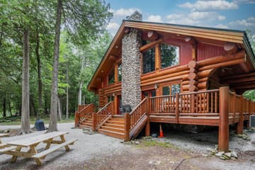 DoorCo Vacations — Sherwood Point Lodge