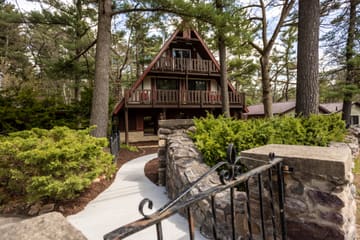 Rustic Retreats LLC — Tucked into the Pines, Awesome Location! Eagle’s Nest